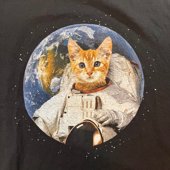 Retro Astronaut Cat T-Shirt, Fringed, Black, Size Large Funky Cat-Lover Space - Picture 1 of 10